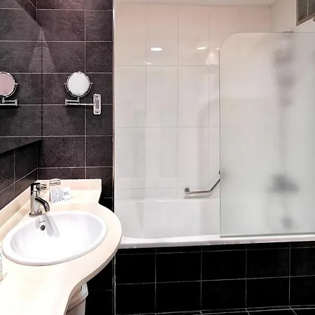 Acuazul Aparthotel 4*