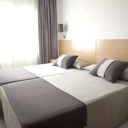 Acuazul Aparthotel 4*