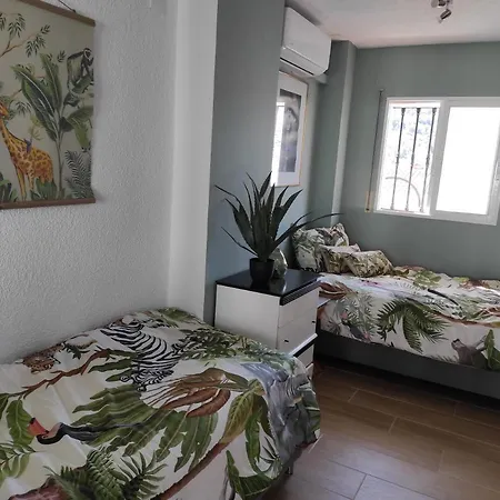 La Casa De Leones Apartment *
