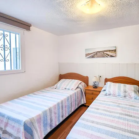 Adosados Boix Serrat Holiday home *