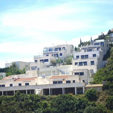 Montemar Lek * Peniscola