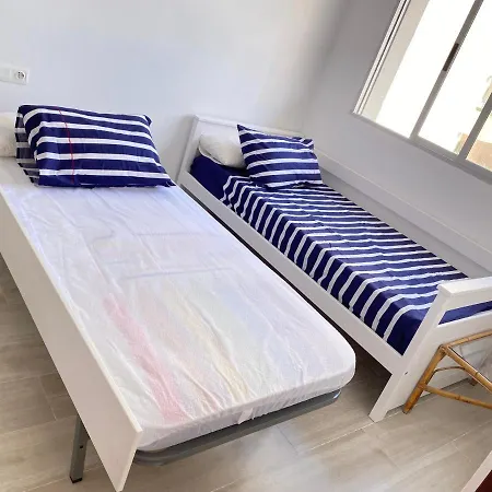 Nuevo !!! Apartamento Playa Con Piscinas Y Tenis *