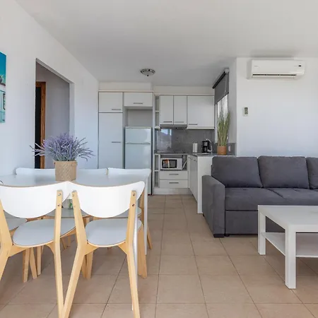Apartment Palmitos