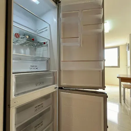 Apartment Enamora Ii, A 10 Min De La Playa Norte, Con Parking Incluido Wifi Y Smart Tive, Disfruta De De 5 Estrellas