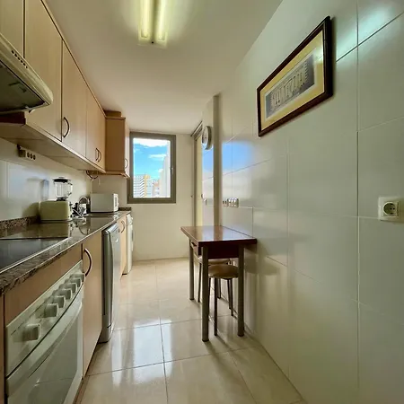 Enamora Ii, A 10 Min De La Playa Norte, Con Parking Incluido Wifi Y Smart Tive, Disfruta De De 5 Estrellas Apartment *