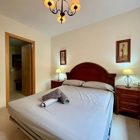 Apartment Enamora Ii, A 10 Min De La Playa Norte, Con Parking Incluido Wifi Y Smart Tive, Disfruta De De 5 Estrellas *