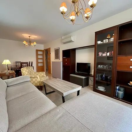 Apartment Enamora Ii, A 10 Min De La Playa Norte, Con Parking Incluido Wifi Y Smart Tive, Disfruta De De 5 Estrellas