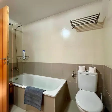 Enamora Ii, A 10 Min De La Playa Norte, Con Parking Incluido Wifi Y Smart Tive, Disfruta De De 5 Estrellas Apartment *