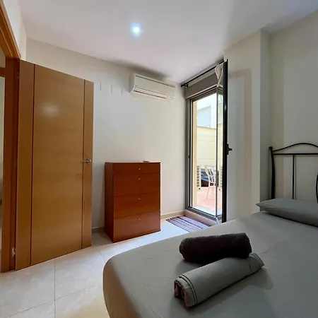 Enamora Ii, A 10 Min De La Playa Norte, Con Parking Incluido Wifi Y Smart Tive, Disfruta De De 5 Estrellas Apartment *