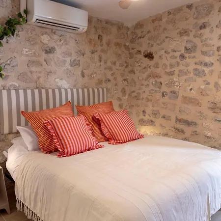 Guest house Dios Esta Bien 3*