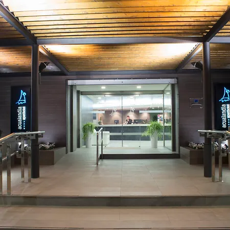 Aparthotel Acualandia