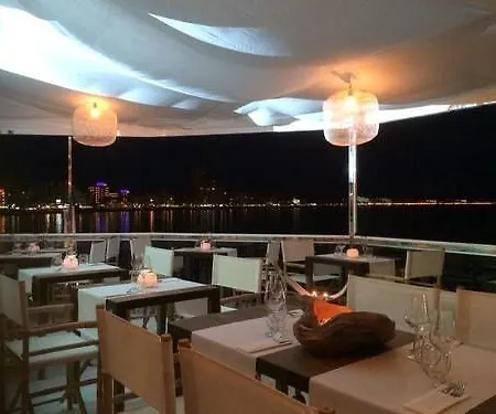 Muva Hotel *