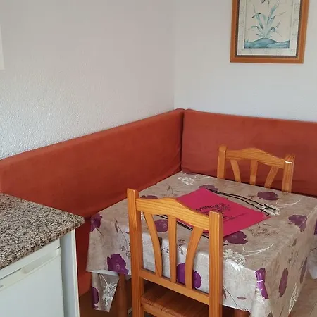 Campsite Pinos 2*