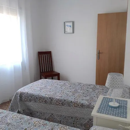4h Apartment *