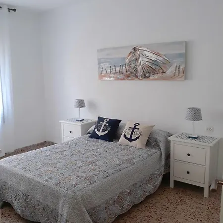 4h Apartment *