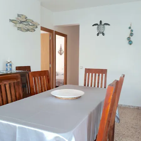 Apartment 4h