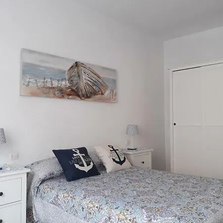 4h Apartment