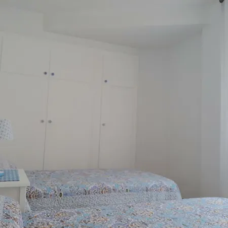 4h Apartment