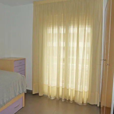 Stil Mar 3000 Apartment