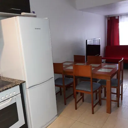 Playa Al Lado Del Papa Luna Apartment
