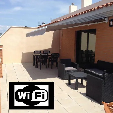 Apartment Atico Nuevo Con Terraza