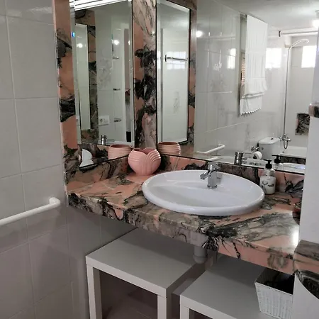 Ahrentals Jardin De Iris Villa *