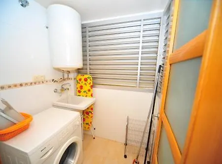Residencial Pompeya Lek Apartment