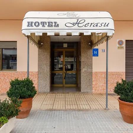 Hotel Herasu *
