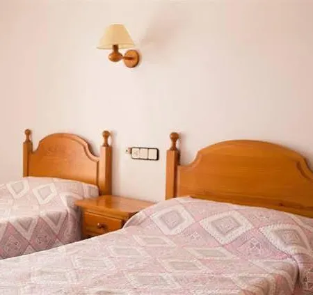 Herasu Hotel *