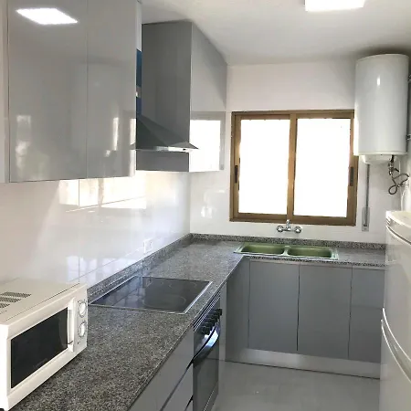 Apartment Turyva Tarongers 5 - Modern 1-bed & 5 Min To