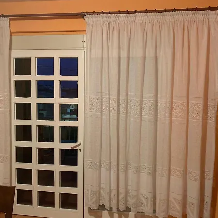 Cova 3 Apartment *