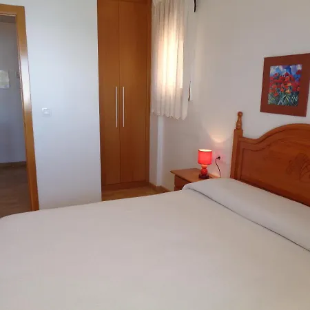 Benedicto Xiii: Beachfront With Parking & Modern Amenities Apartment *
