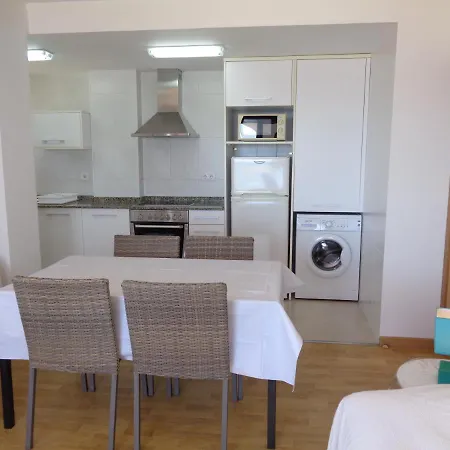 Apartment Benedicto Xiii: Beachfront With Parking & Modern Amenities Peniscola