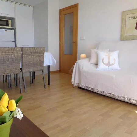 Benedicto Xiii: Beachfront With Parking & Modern Amenities *
