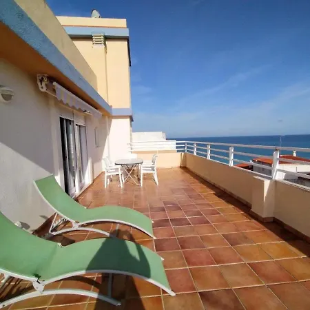 Precioso Atico Con Aire Acondicionado Y Piscina *