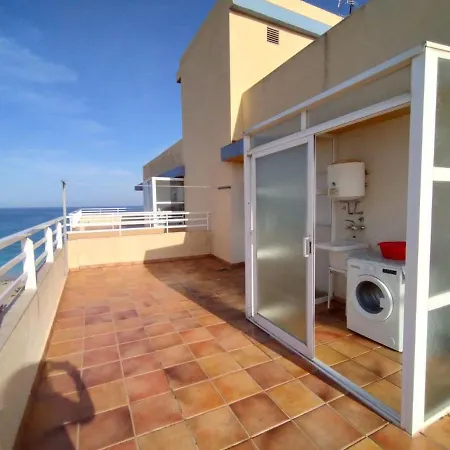 Precioso Atico Con Aire Acondicionado Y Piscina
