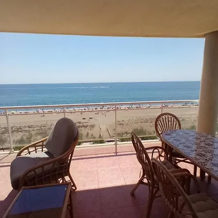 1ª Linea De Playa Apartment *