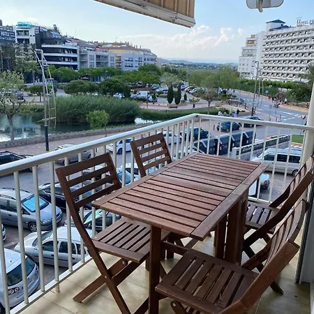 Rio 3 Apartment