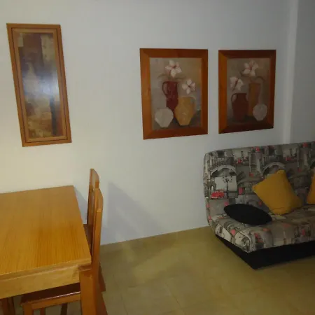 Apartment Pº Maritimo 15-4/6 Pax. Lek