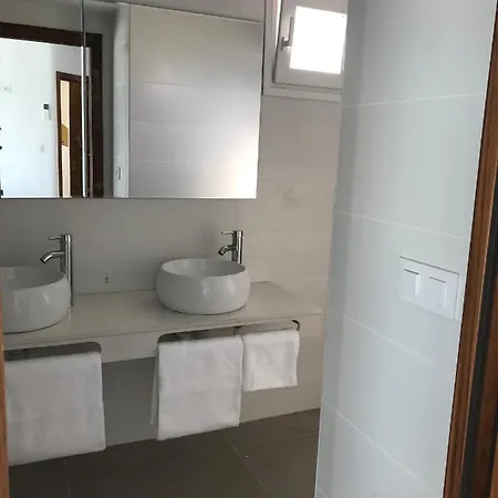 Living One Hotel