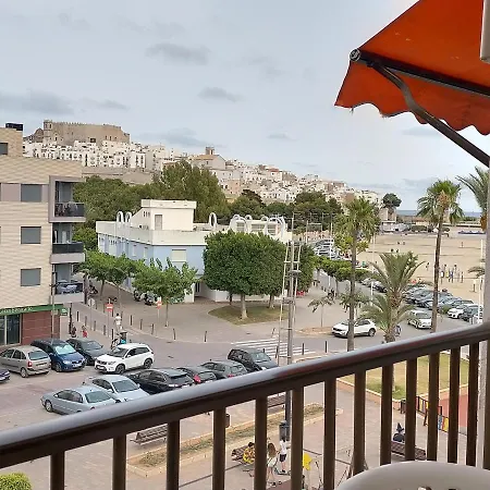 Apartment Con Aire Acondicionado De Tres En El Centro Y Junto A La Playa *
