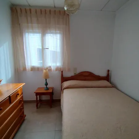 Con Aire Acondicionado De Tres En El Centro Y Junto A La Playa Apartment