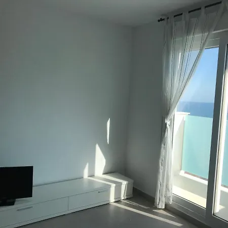 Living One Hotel