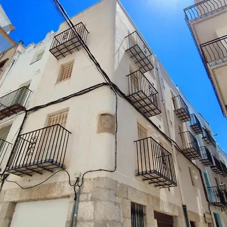Holiday home Casa Castell Alojamiento Turistico En El Casco Antiguo De *