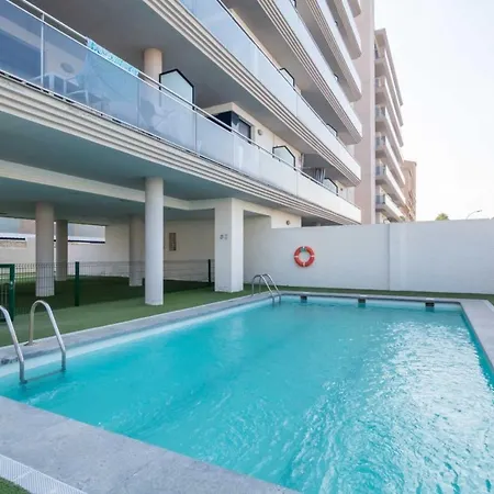 Con Jardin En Primera Linea De Playa Con Parking Y Piscina Apartment