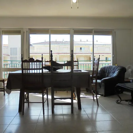 Les Doyes 2/4 Apartment *