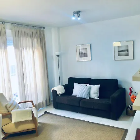 Edificio Castell Apartment