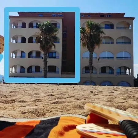 Benedicto Xiii: Beachfront With Parking & Modern Amenities * Peniscola