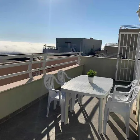 A H Montemar 4 Apartamento