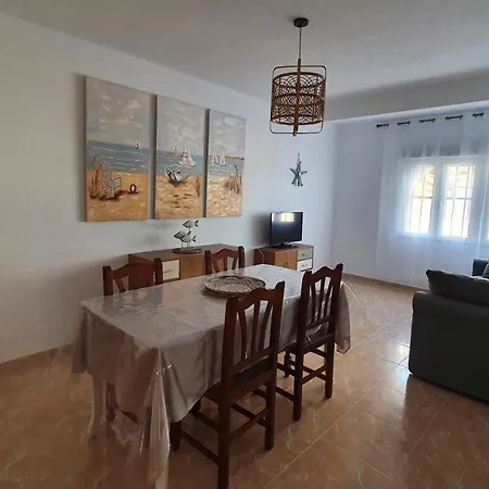 Playa Norte 2 Apartment *